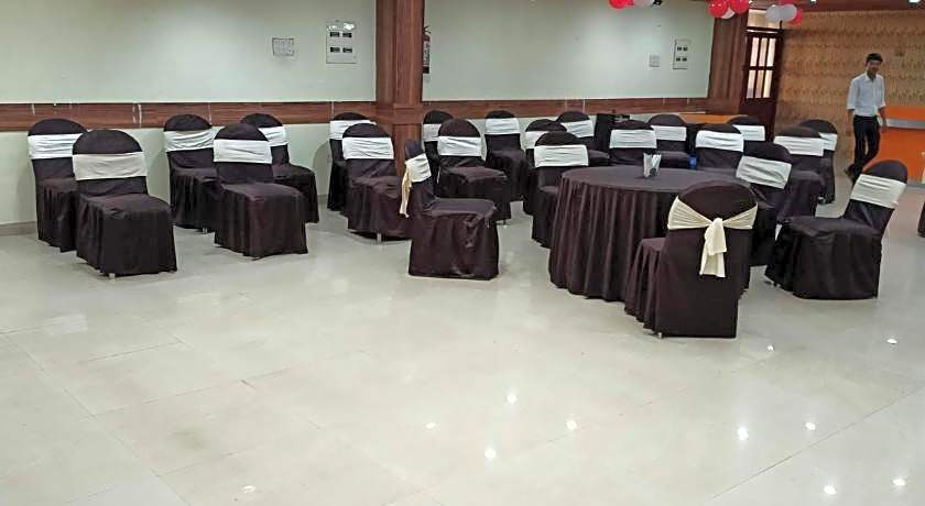 Di Di Hotel Alambagh