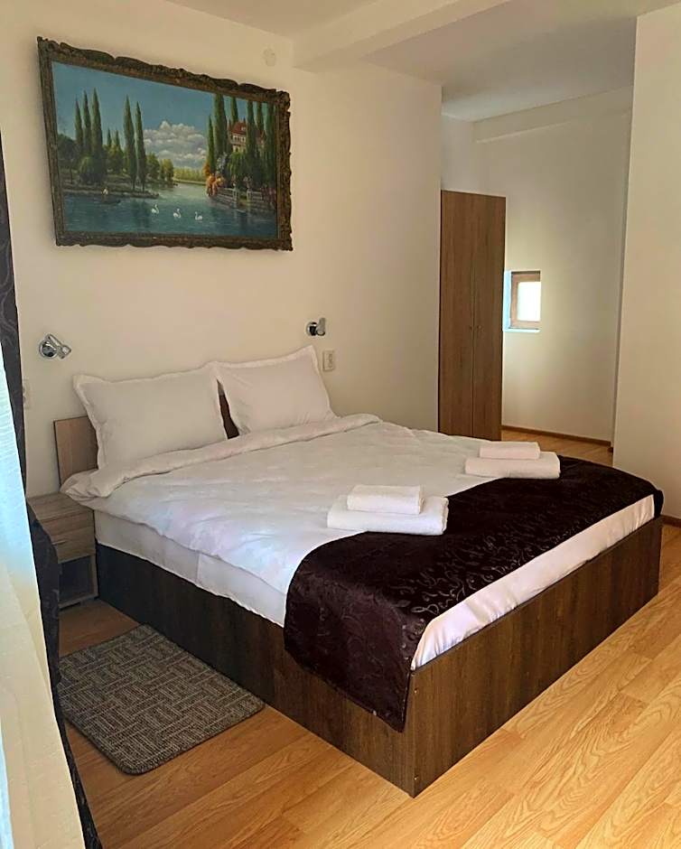 ULLYSSES GUEST HOUSE