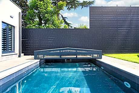 Suite with Private Pool
