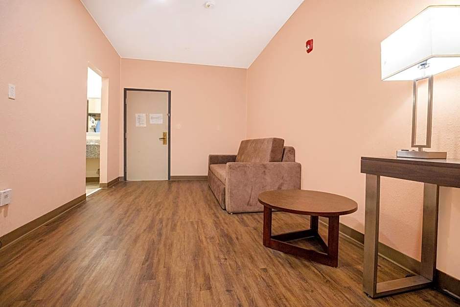 OYO Hotel Adairsville Calhoun South I-75