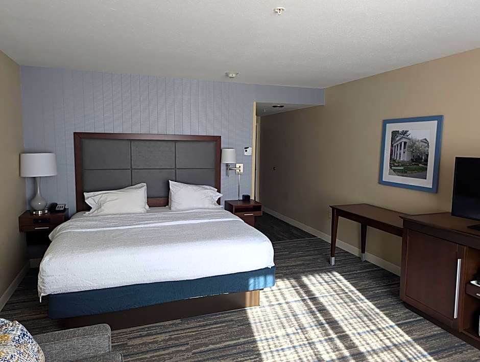 Hampton Inn By Hilton & Suites Cazenovia, NY
