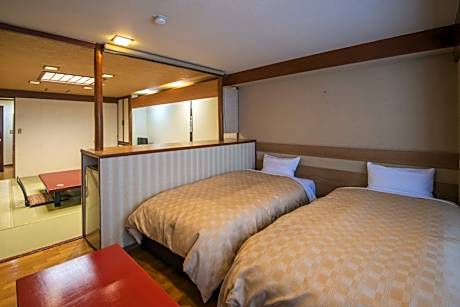Kirakukan Japanese-Western Style Room with 10 Tatami - No Additional Benefits