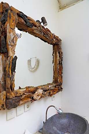 Bungalow with Garden View