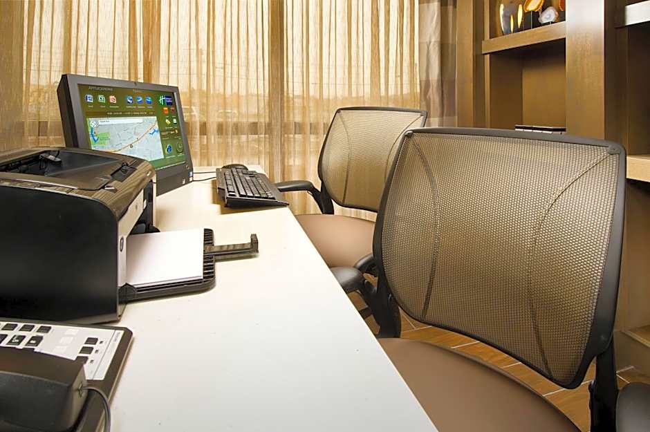 Holiday Inn Express Boston North-Woburn By IHG
