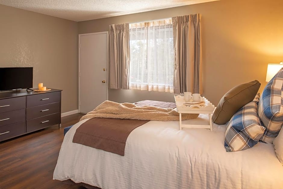Thunderbird Resort Club