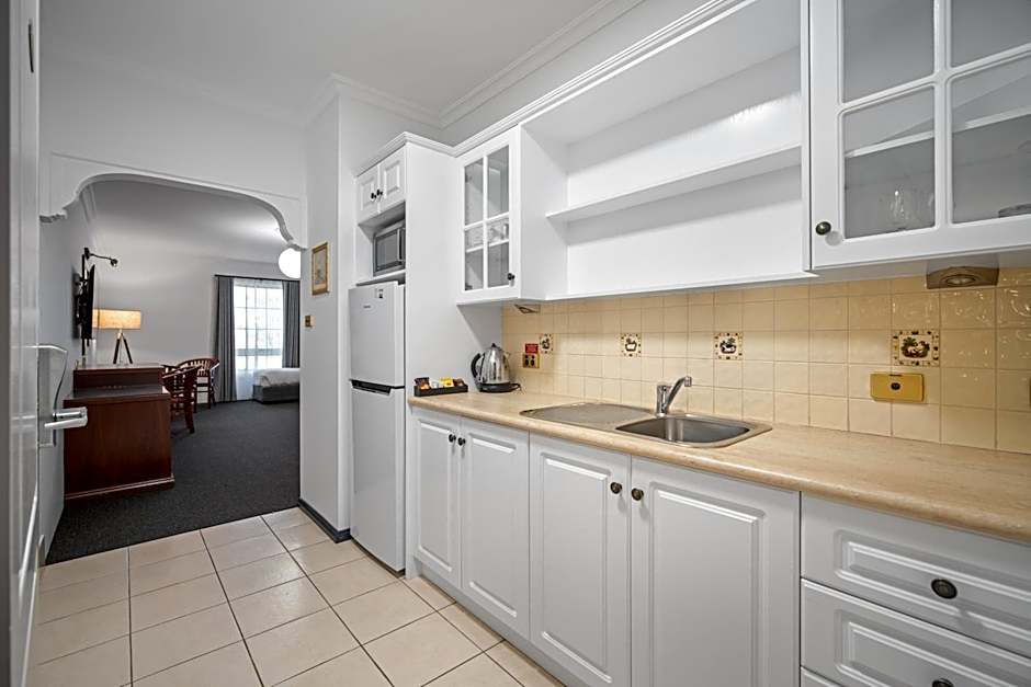 The Lawson Riverside Suites