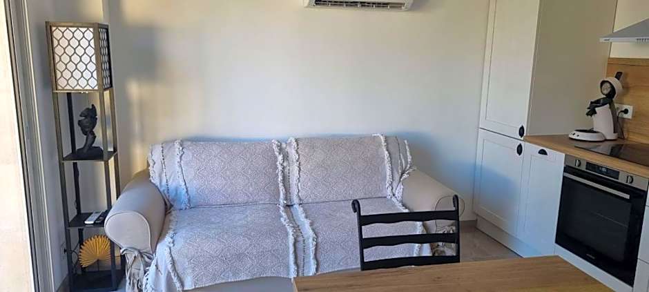 LES BOIS DE ZOLA entre Provence et Luberon