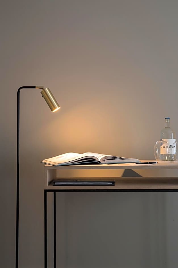 Lancemore Lindenderry Red Hill