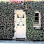 Malibu Country Inn