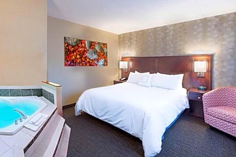 King Room with Spa Bath
