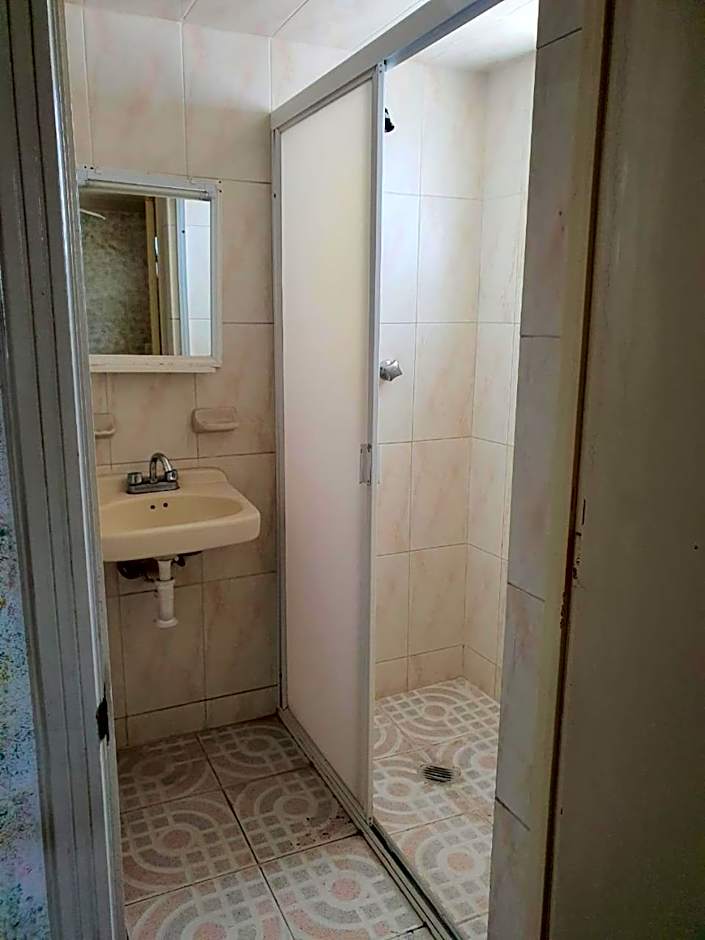 Hotel Atlantico a 150 mts de Playa Martí