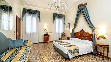 Triple room in Dependance Building