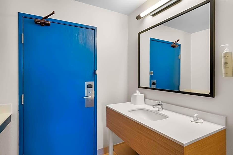 Spark by Hilton Grapevine DFW North