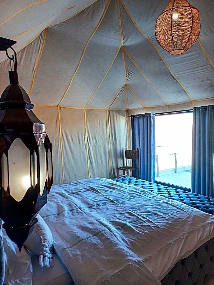 The Luxury ERG Safari Camp