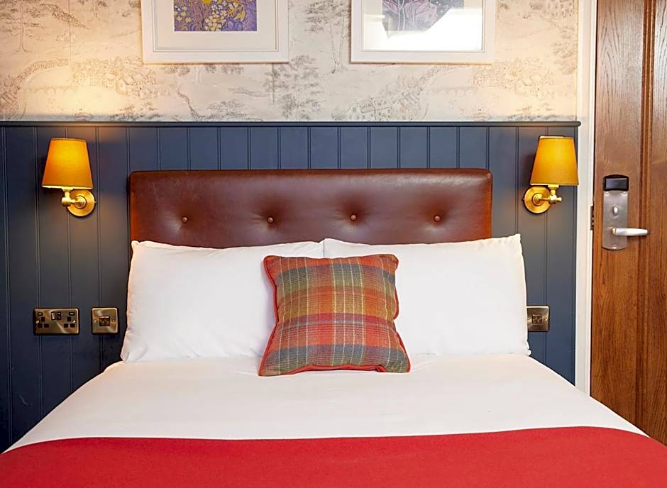 Castle Hotel by Chef & Brewer Collection