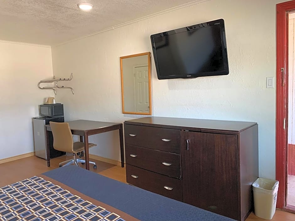 Budget Inn