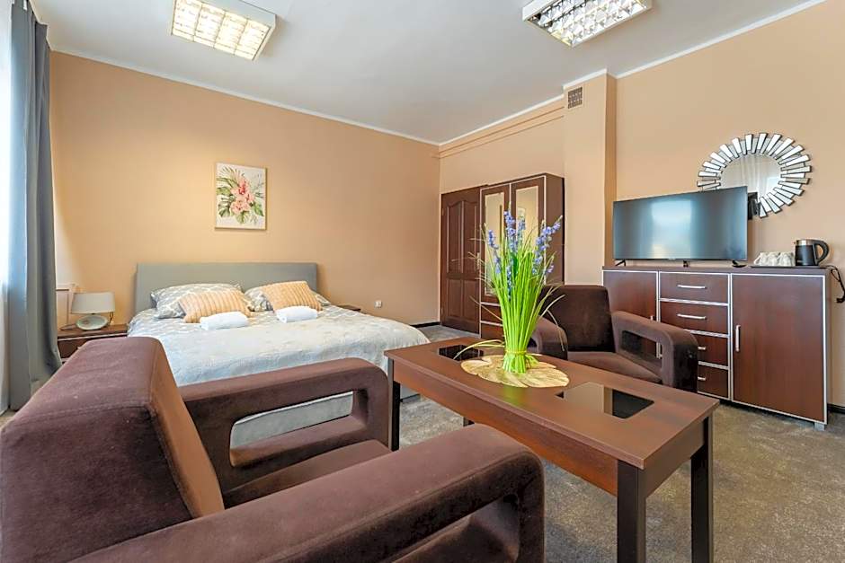 Hostelio - Tanie i komfortowe pokoje, parking, sklep na miejscu