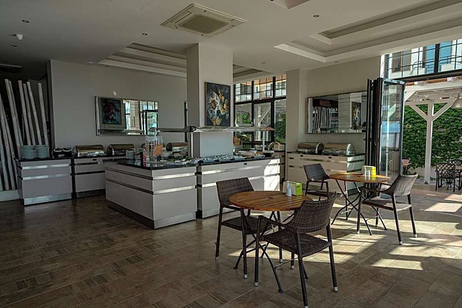 Begonville Beach Hotel - Adult Only