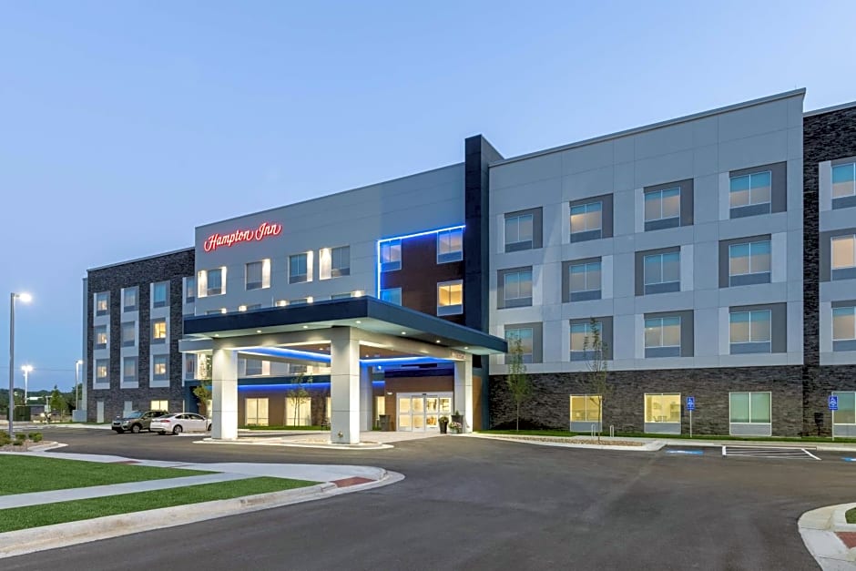 Hampton Inn By Hilton Kansas City Southeast, MO