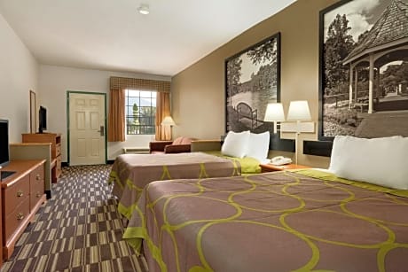 2 Double Beds Non-Smoking