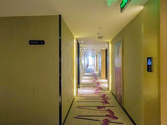 Lavande Hotel (Guangzhou Tiyu West Road Metro Station)