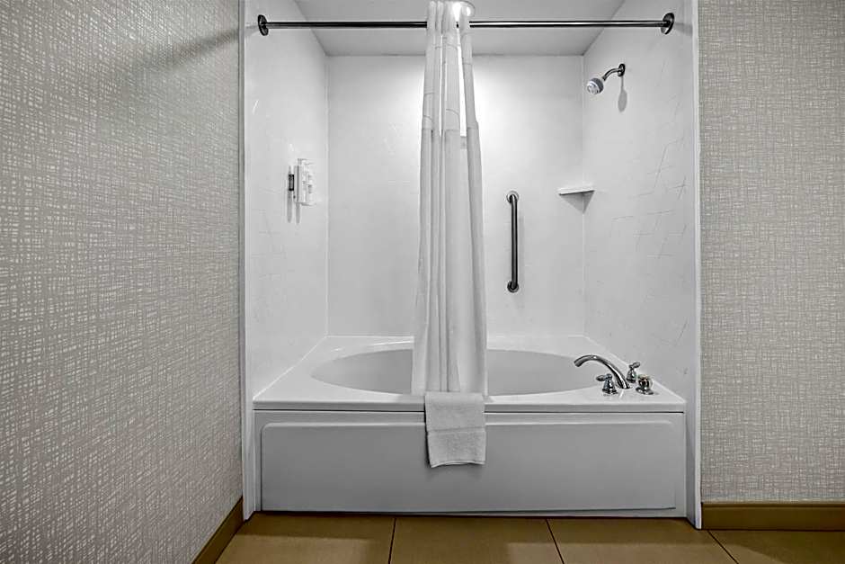 Hampton Inn By Hilton Bloomington West