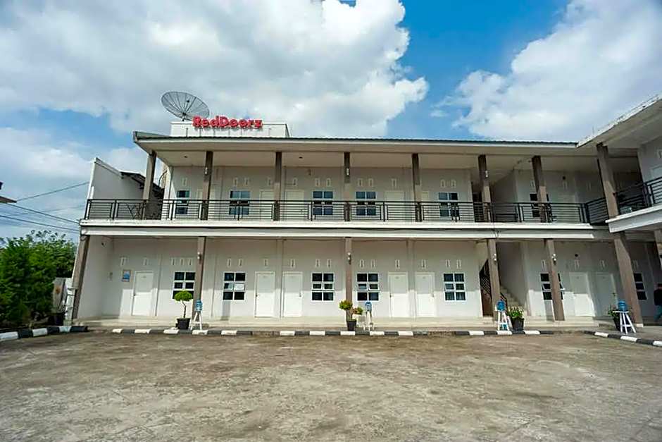 RedDoorz @ Jalan HOS Cokroaminoto Jambi