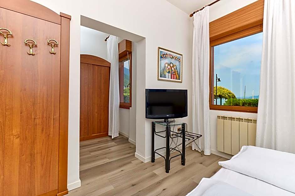 Beach Hotel Rosa
