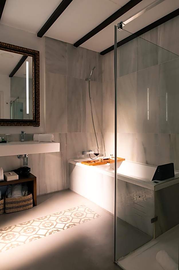 Hotel Legado Alcazar