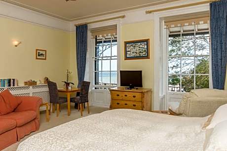 Deluxe Double Room with Balcony and Sea View