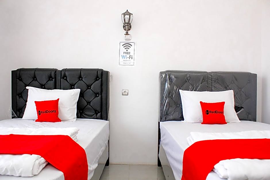RedDoorz Syariah near Kawasan Wisata Gunung Prau Dieng