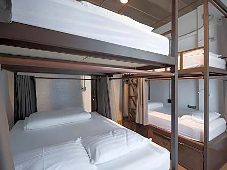 Yindee Travellers Lodge