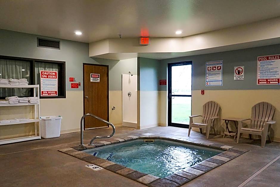 Quality Inn & Suites Watertown near Prairie Lakes Ice Arena