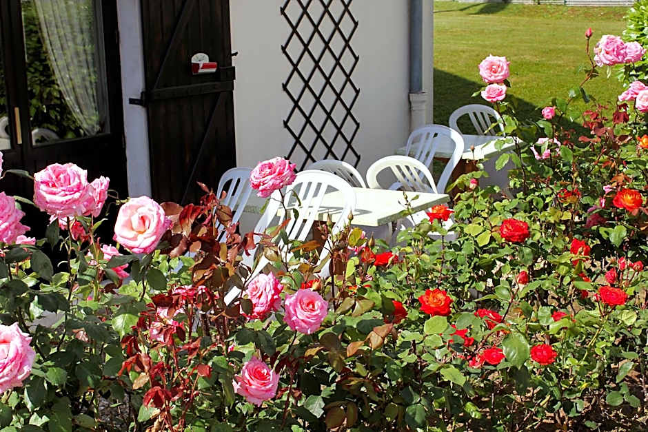 Contact Hotel Restaurant La Chaumière entre Orgeval et Flins A13 sortie 8