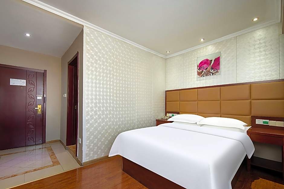 GreenTree Inn Shandong Dezhou Qihe County Party Committee Qilu Street Express Hotel