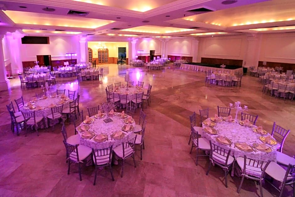 Holiday Inn Monclova By IHG