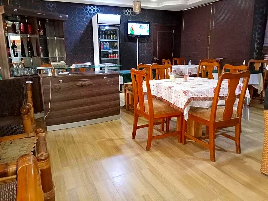Dreamland Suites