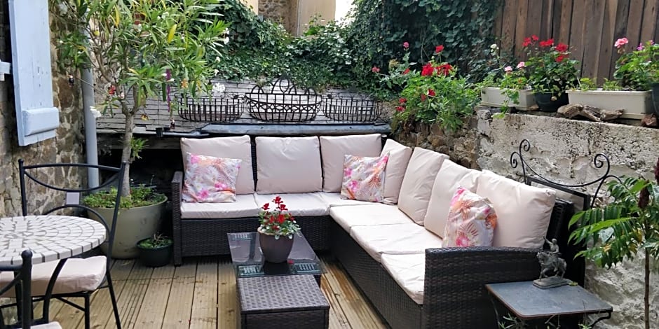 Sweeting's B & B Chailland