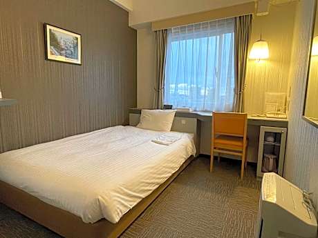 Main Building Economy Semi Double Room - Non-Smoking