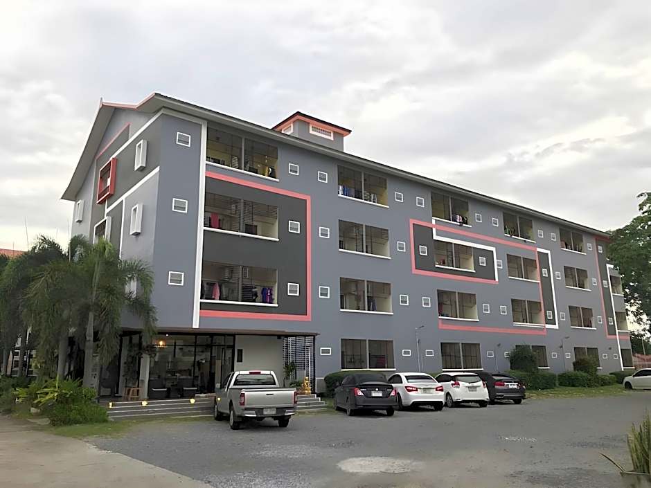 Grand Esie Service Apartment