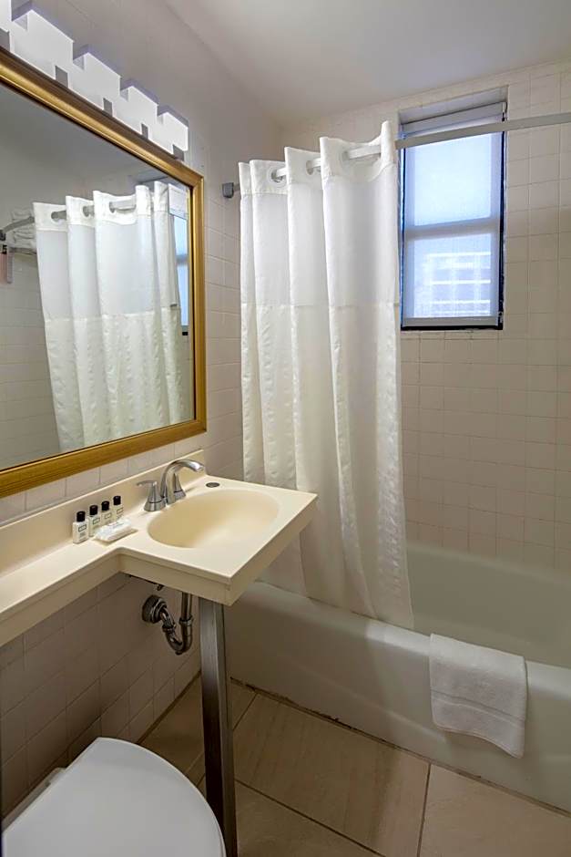 Ramada by Wyndham Jersey City