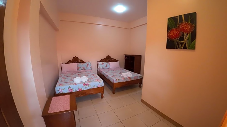 Queenslander Hotel and Restaurant