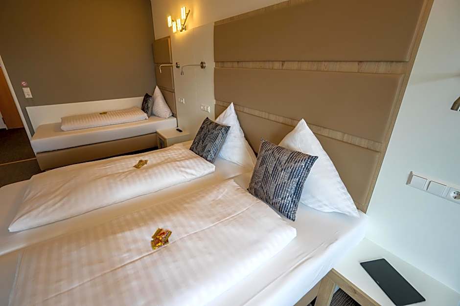 Confour Hotel