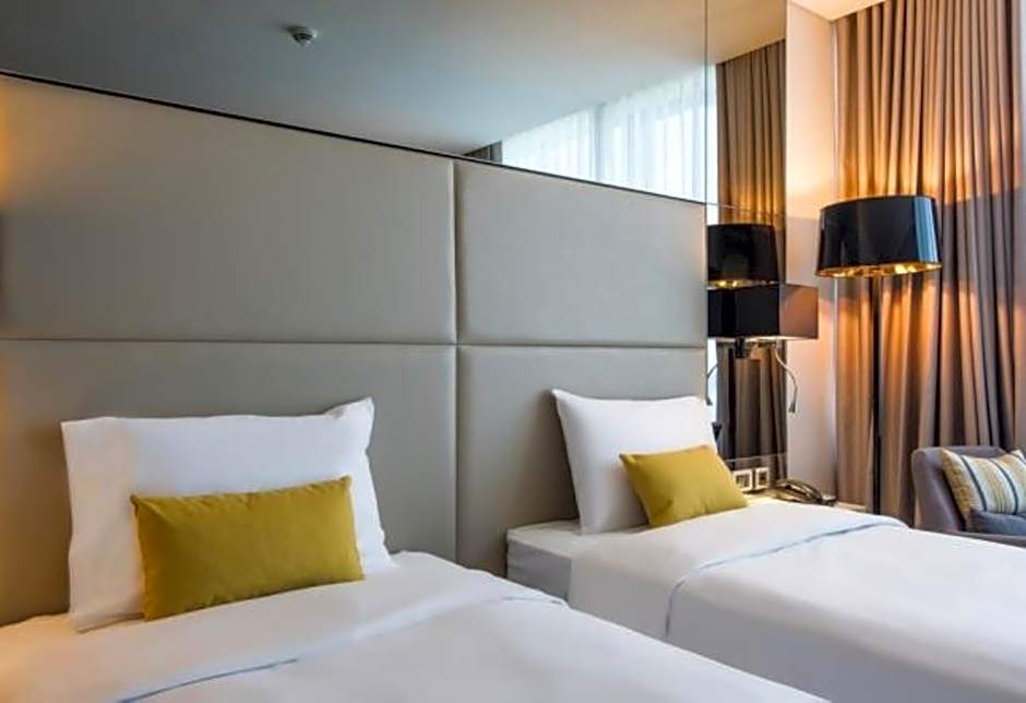 Centro Westside by Rotana