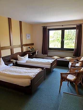 Twin Room with Bathroom