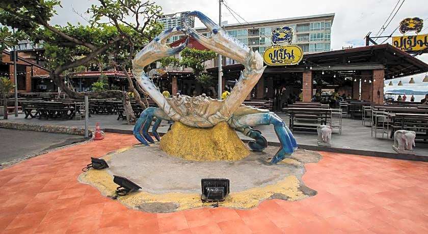 Nagawari Nirvana Platinum BBQ Villa Pattaya