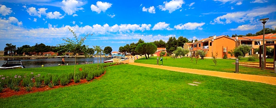 Apartments Sol Amfora for Plava Laguna