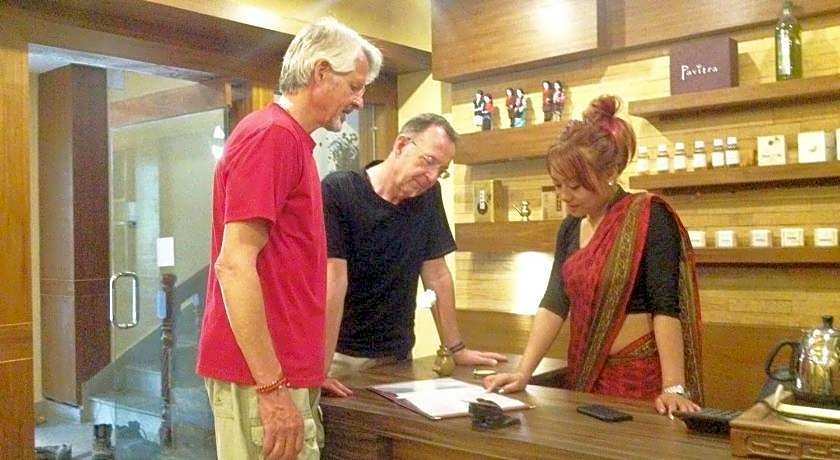 Hotel Middle Path & Spa