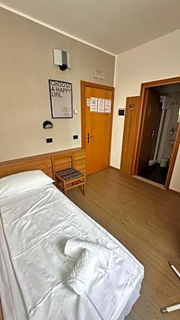 Economy Triple Room - Annex