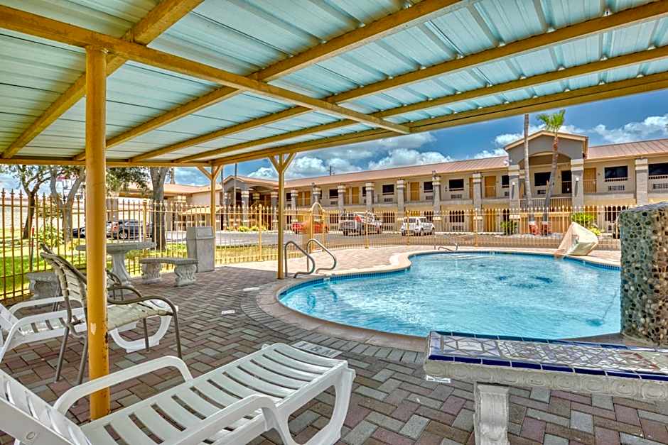 Texas Inn Donna